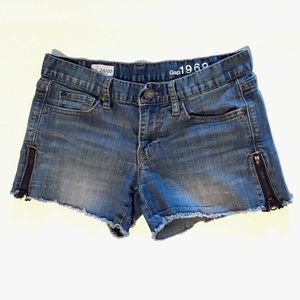 SOLD! GAP 1969 Jean Shots